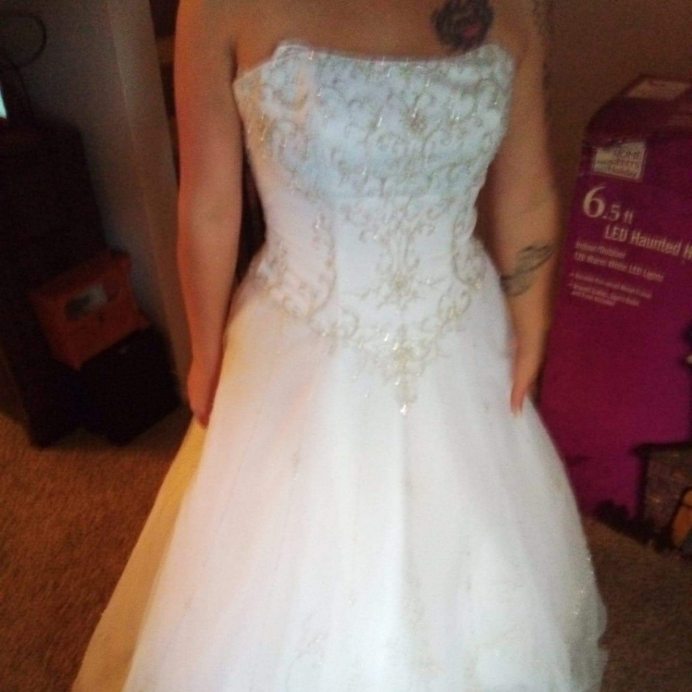 Divids Bridal wedding dress
